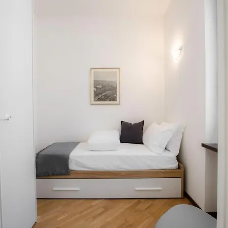 Apartment Eap 2, Verona